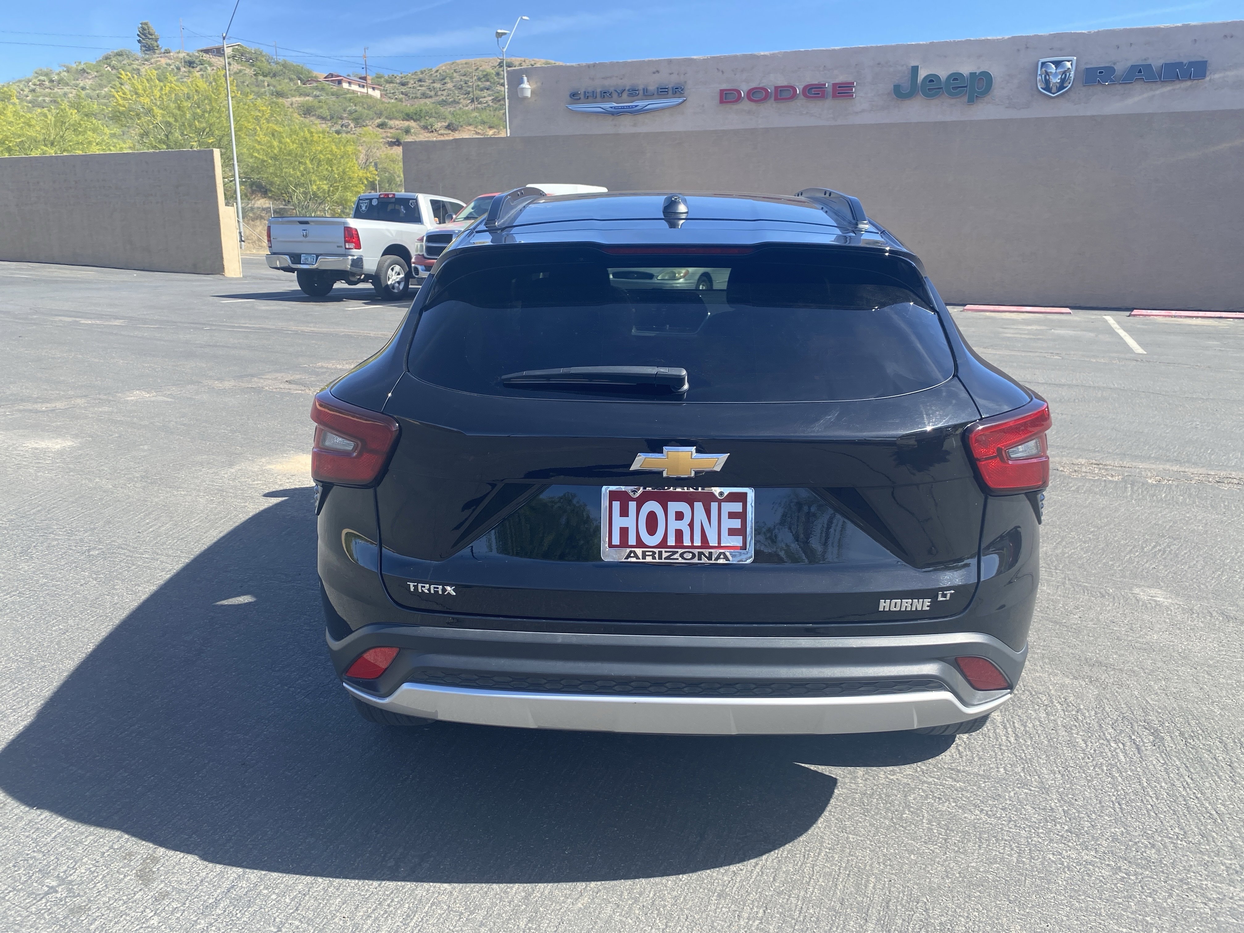 Used 2024 Chevrolet Trax LT FWD image 3