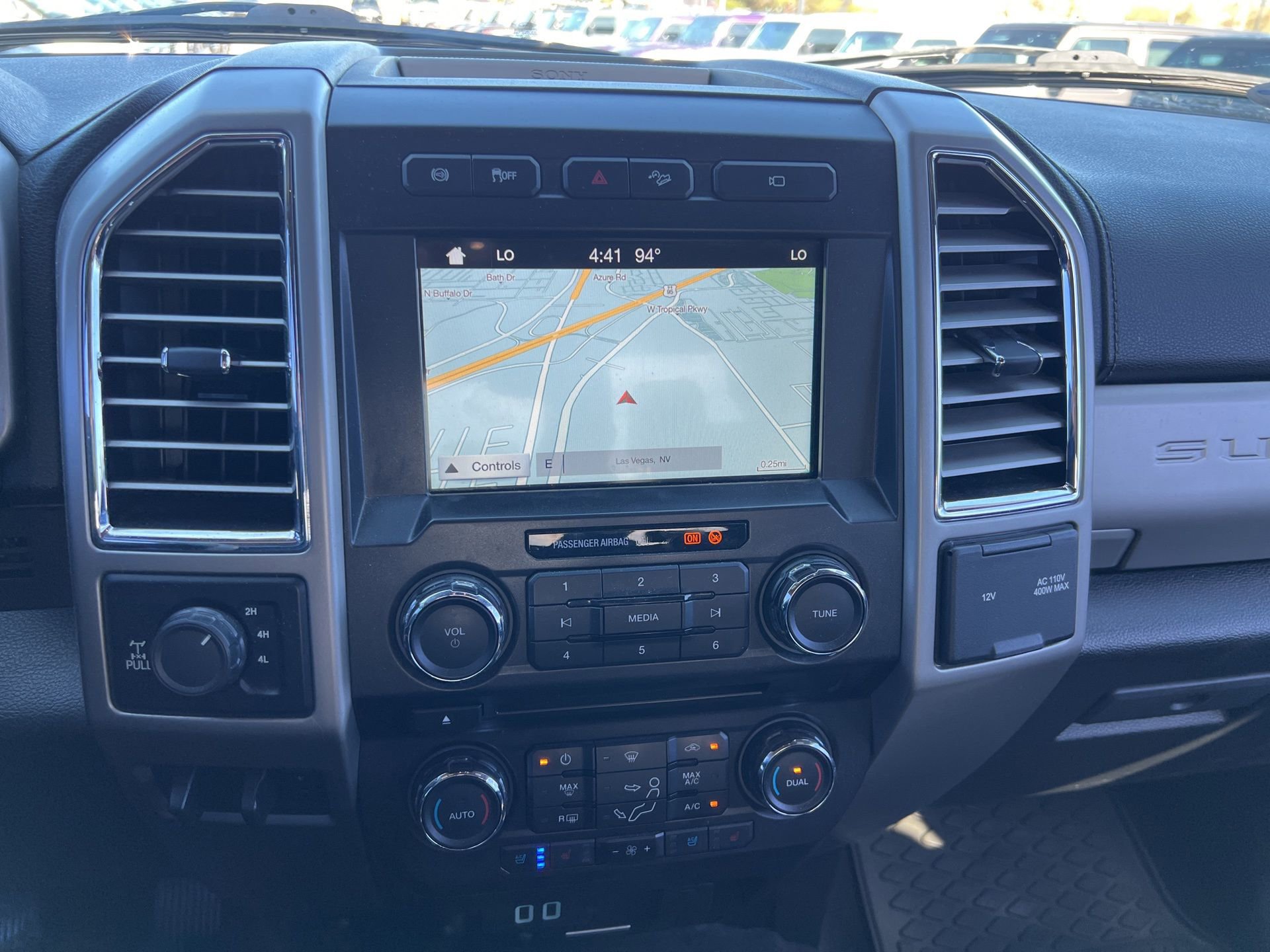 Used 2017 Ford F250 Lariat w/ Lariat Value Package AWD/4WD image 35