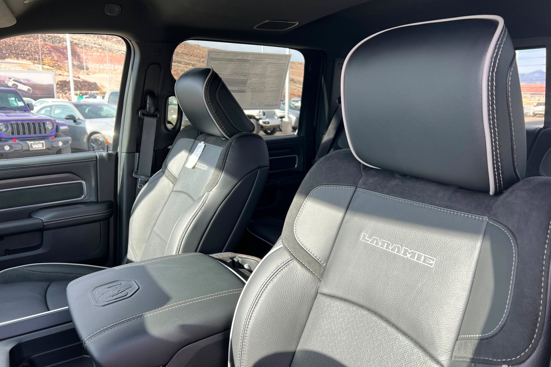 New 2026 RAM 3500 Laramie AWD/4WD image 16