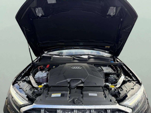 Certified 2025 Audi Q7 Premium Plus w/ Premium Plus Package image 33