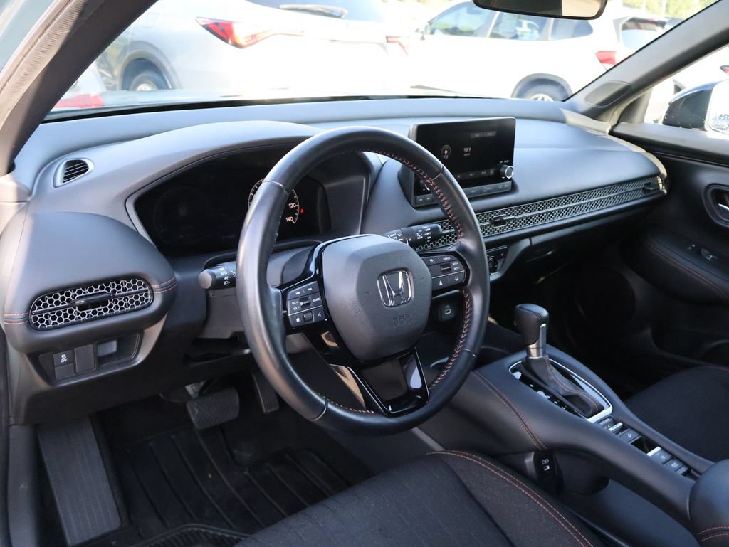 Certified 2025 Honda HR-V Sport image 16