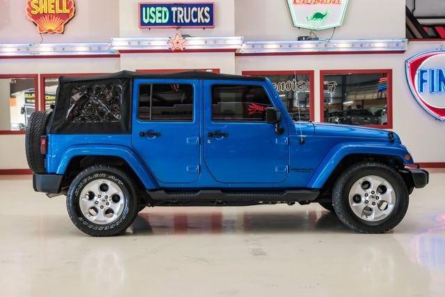 Used 2015 Jeep Wrangler Unlimited Sahara w/ Connectivity Group image 10