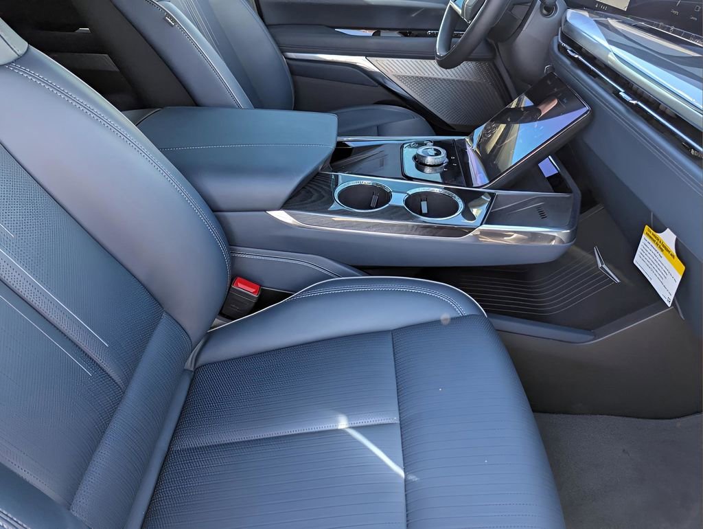 New 2025 Cadillac Escalade IQ Sport 2 AWD/4WD image 17