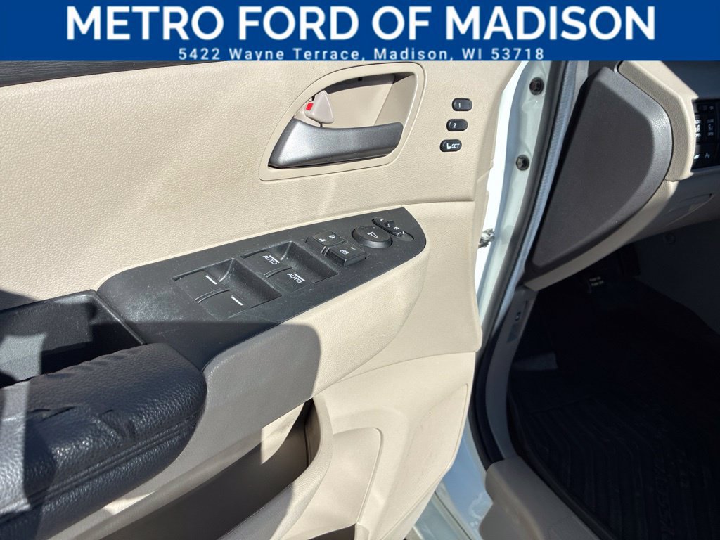 Used 2012 Honda Odyssey Touring image 10
