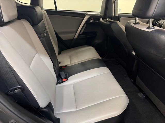 Used 2016 Toyota RAV4 Limited image 32