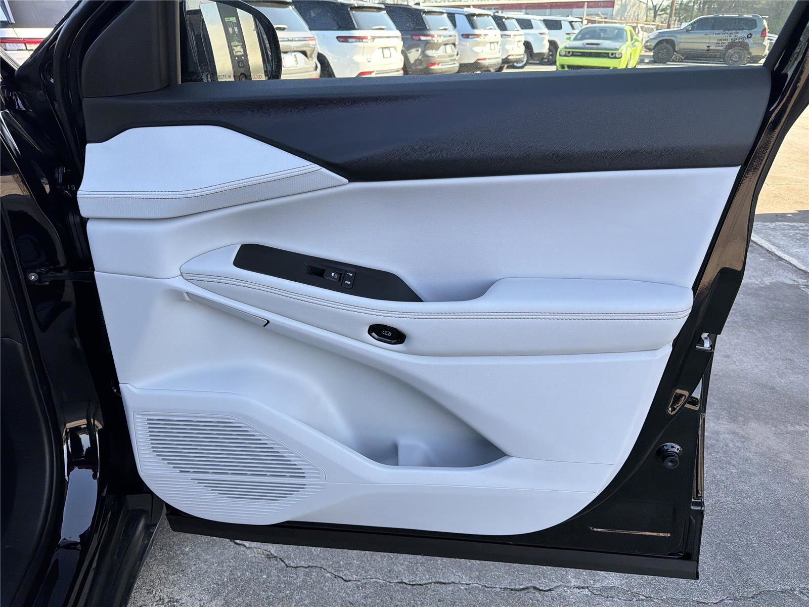 New 2026 Jeep Cherokee Limited image 11