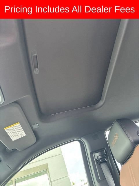 Used 2023 Chevrolet Silverado 1500 High Country w/ High Country Premium Package AWD/4WD image 6