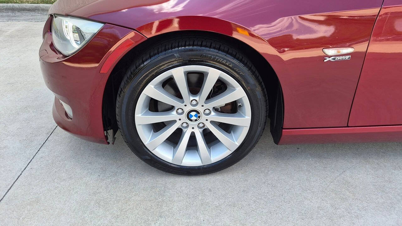 Used 2011 BMW 328i xDrive Coupe AWD/4WD image 17