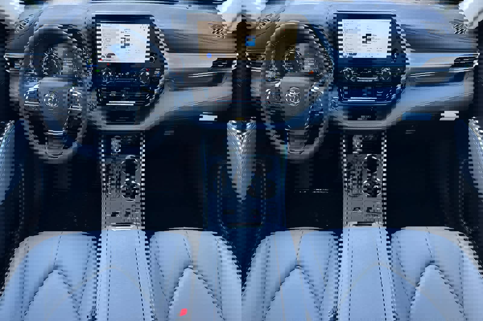 New 2026 Toyota Highlander XLE image 3