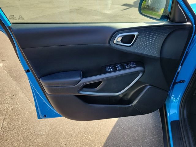 Used 2024 Kia Soul EX FWD image 16
