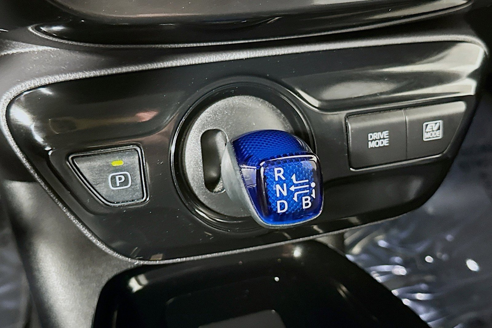 Used 2022 Toyota Prius image 7