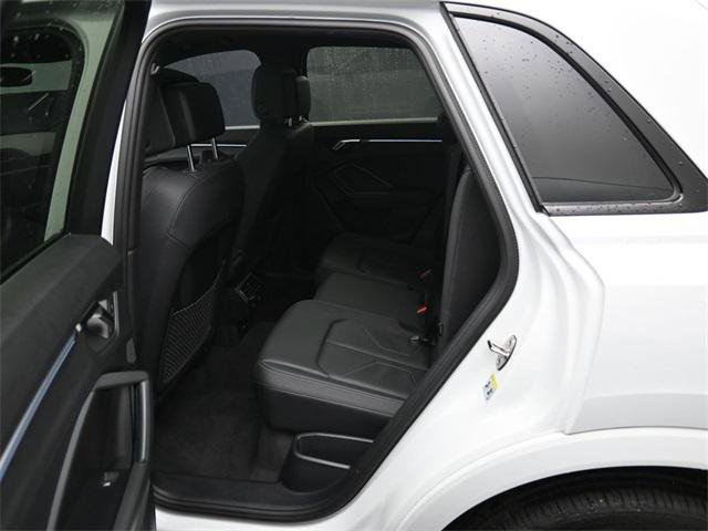 Used 2023 Audi Q3 2.0T Premium Plus w/ Premium Plus Package image 30