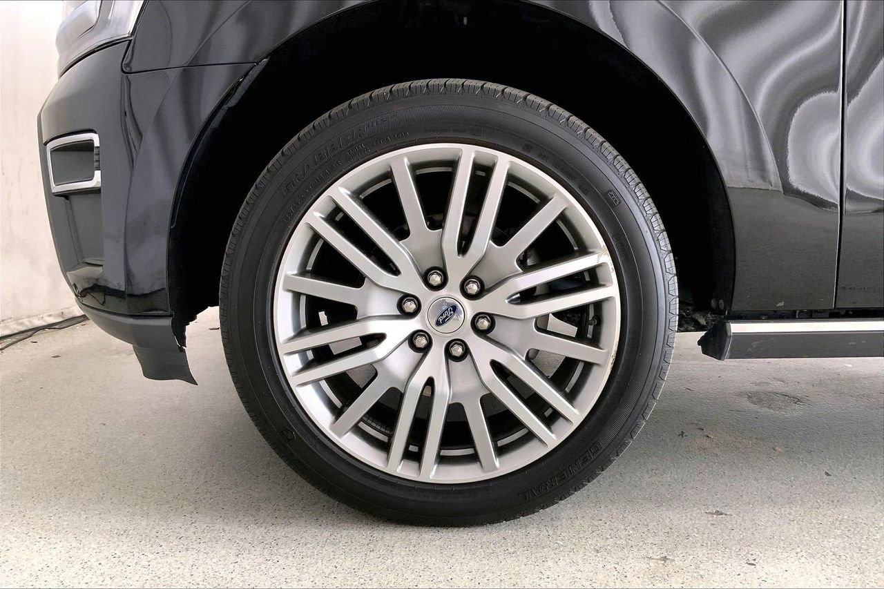 Used 2024 Ford Expedition Limited image 6