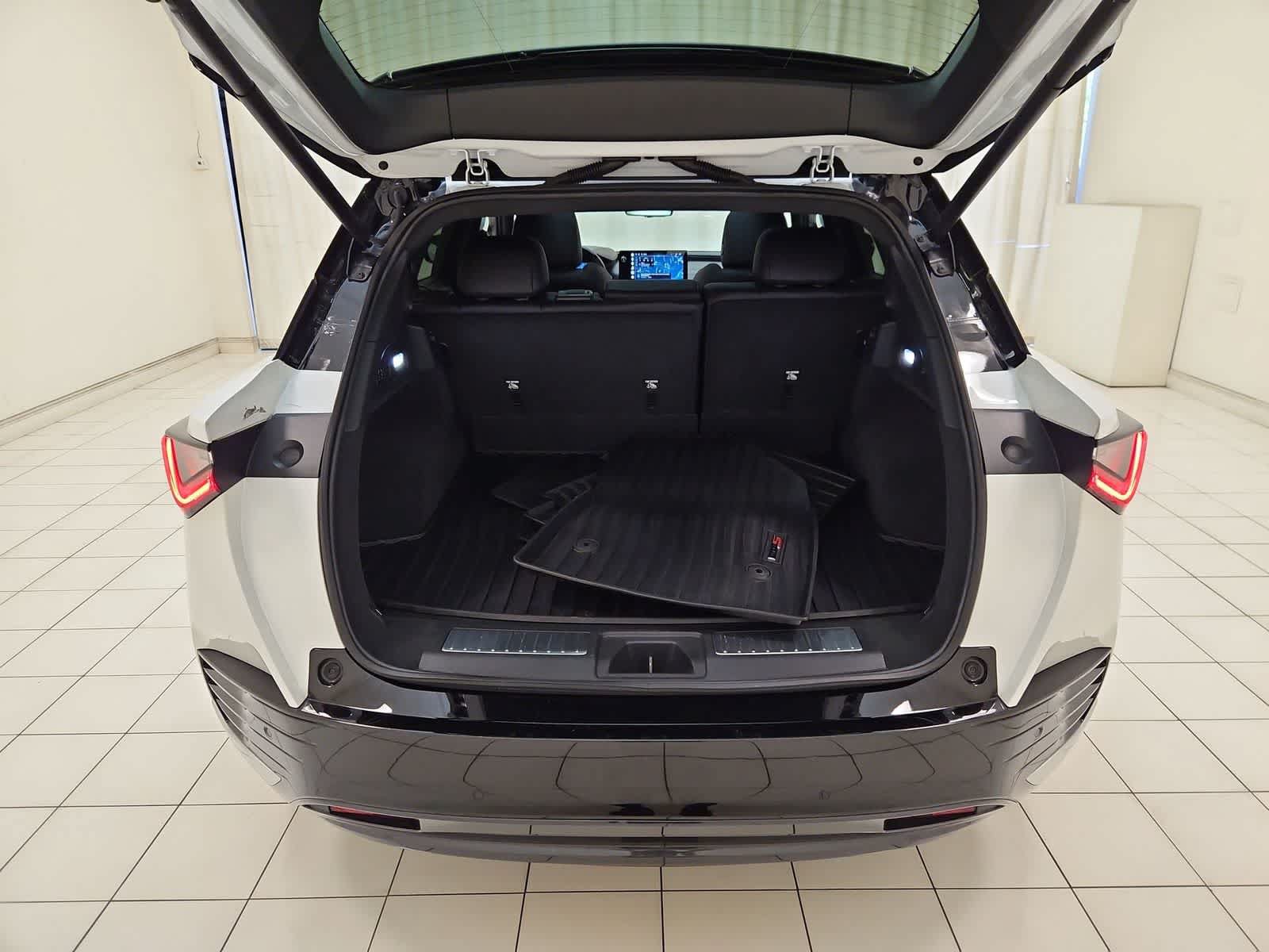 Used 2024 Acura ZDX Type S AWD/4WD image 24