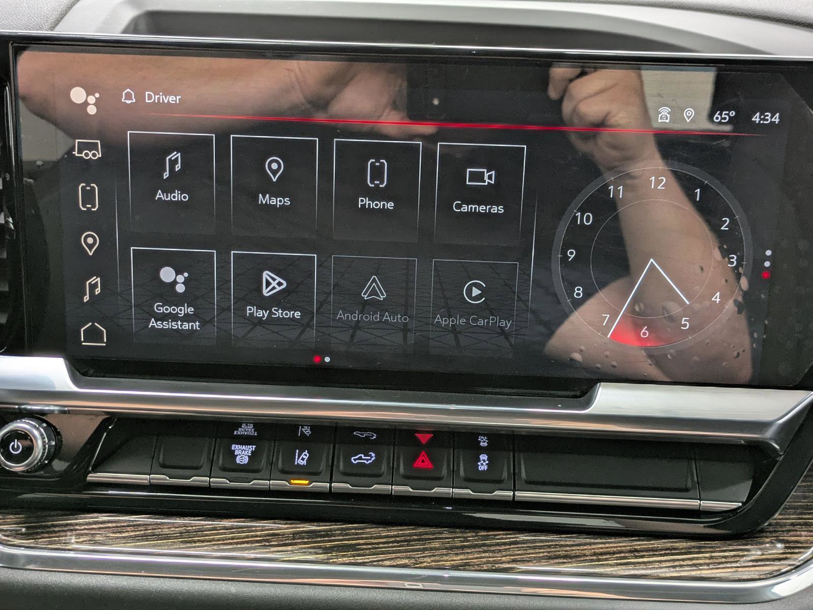 Used 2024 GMC Sierra 3500 SLE w/ SLE Value Package image 9