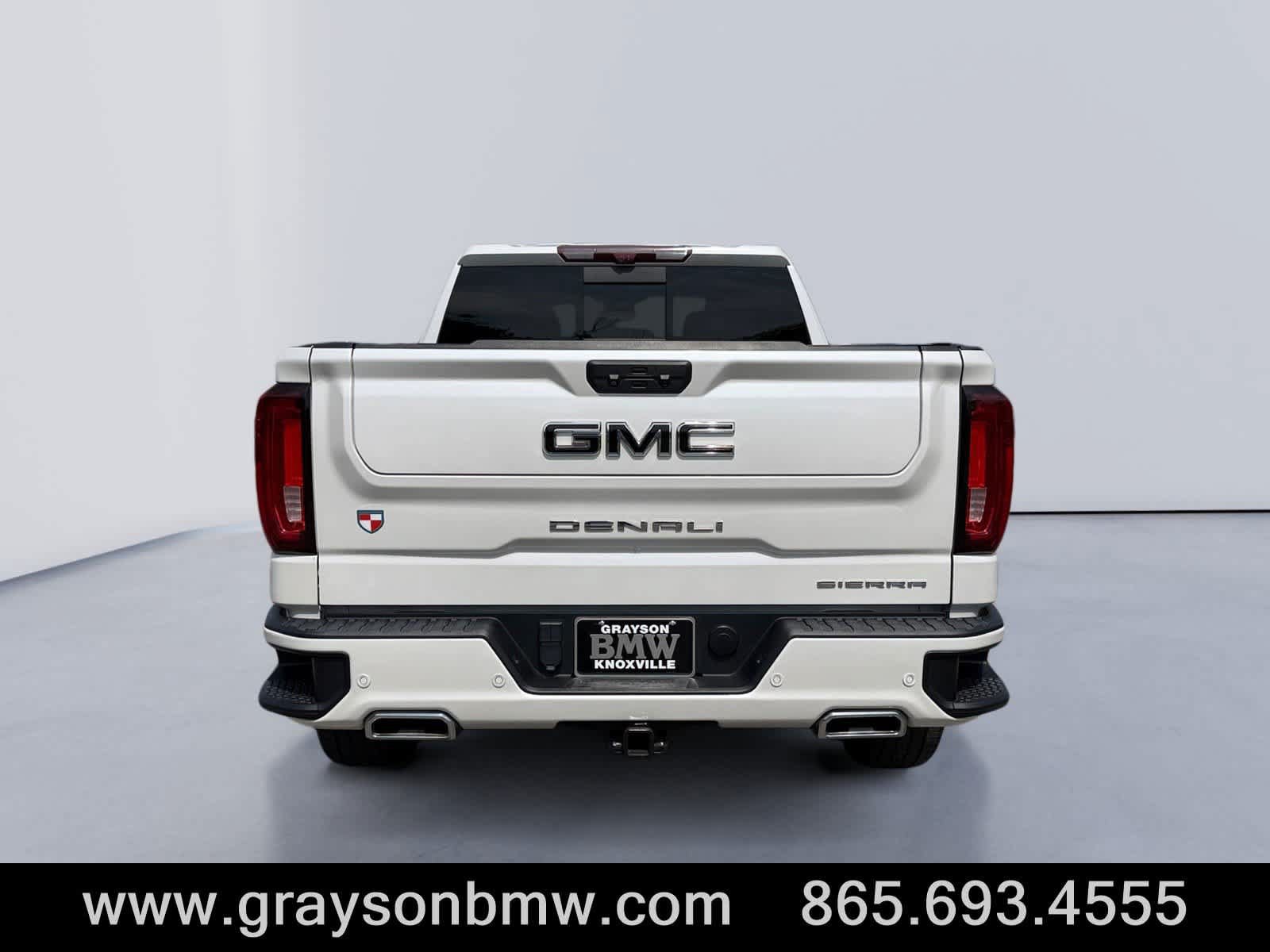 Used 2023 GMC Sierra 1500 Denali w/ Denali Reserve Package AWD/4WD image 4