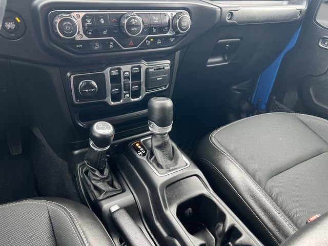 Used 2021 Jeep Gladiator Sport image 16