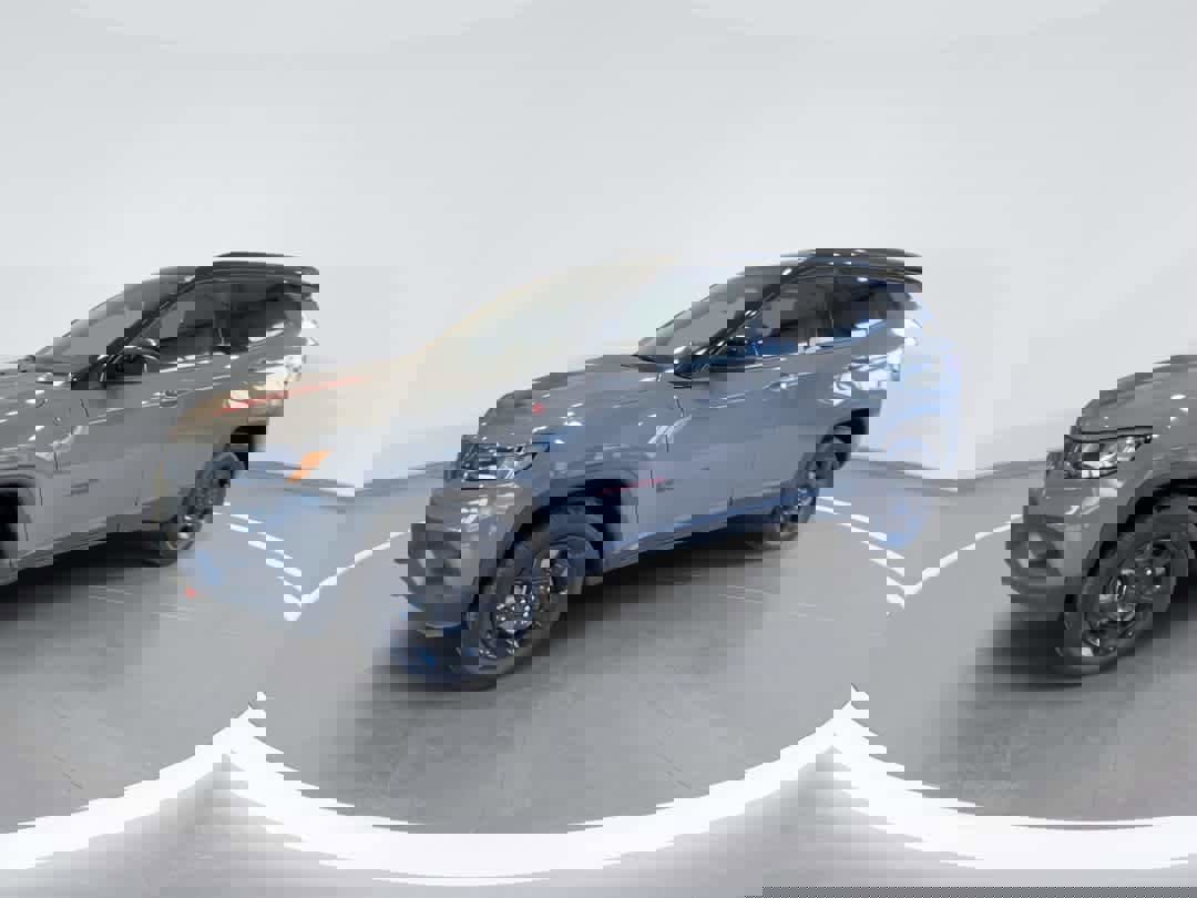 Used 2023 Jeep Compass Trailhawk image 4