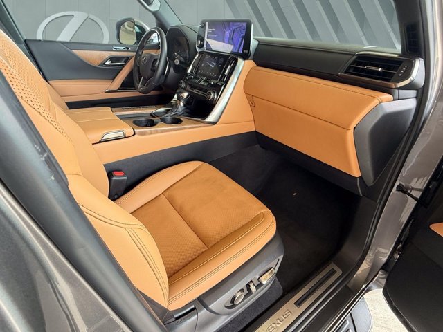 Certified 2024 Lexus LX 600 4WD w/ Interior Upgrade Package image 27