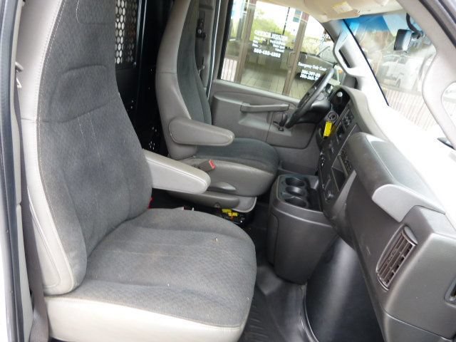 Used 2020 GMC Savana 2500 w/ Driver Convenience Package RWD image 24