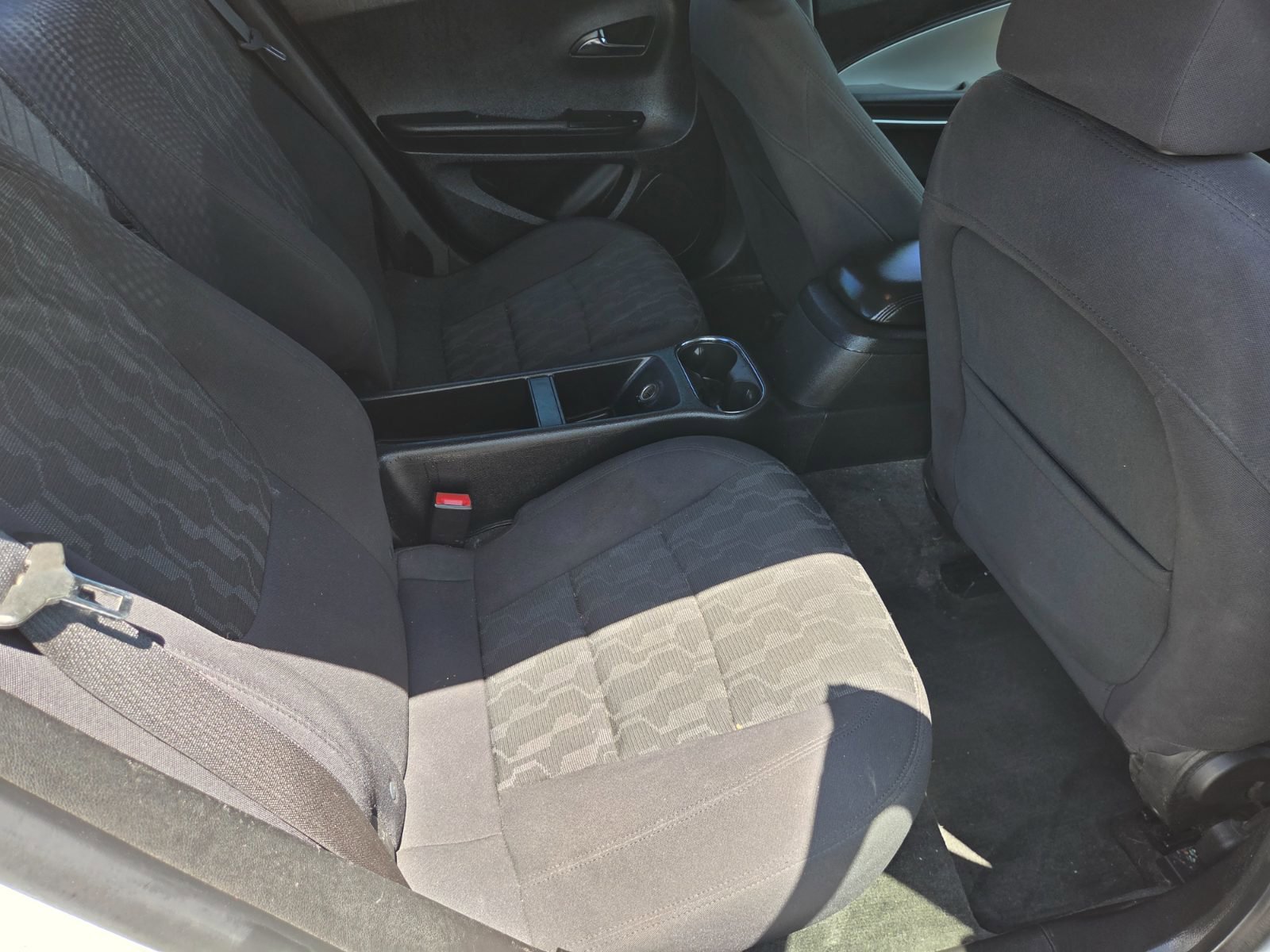 Used 2014 Chevrolet Volt FWD image 14