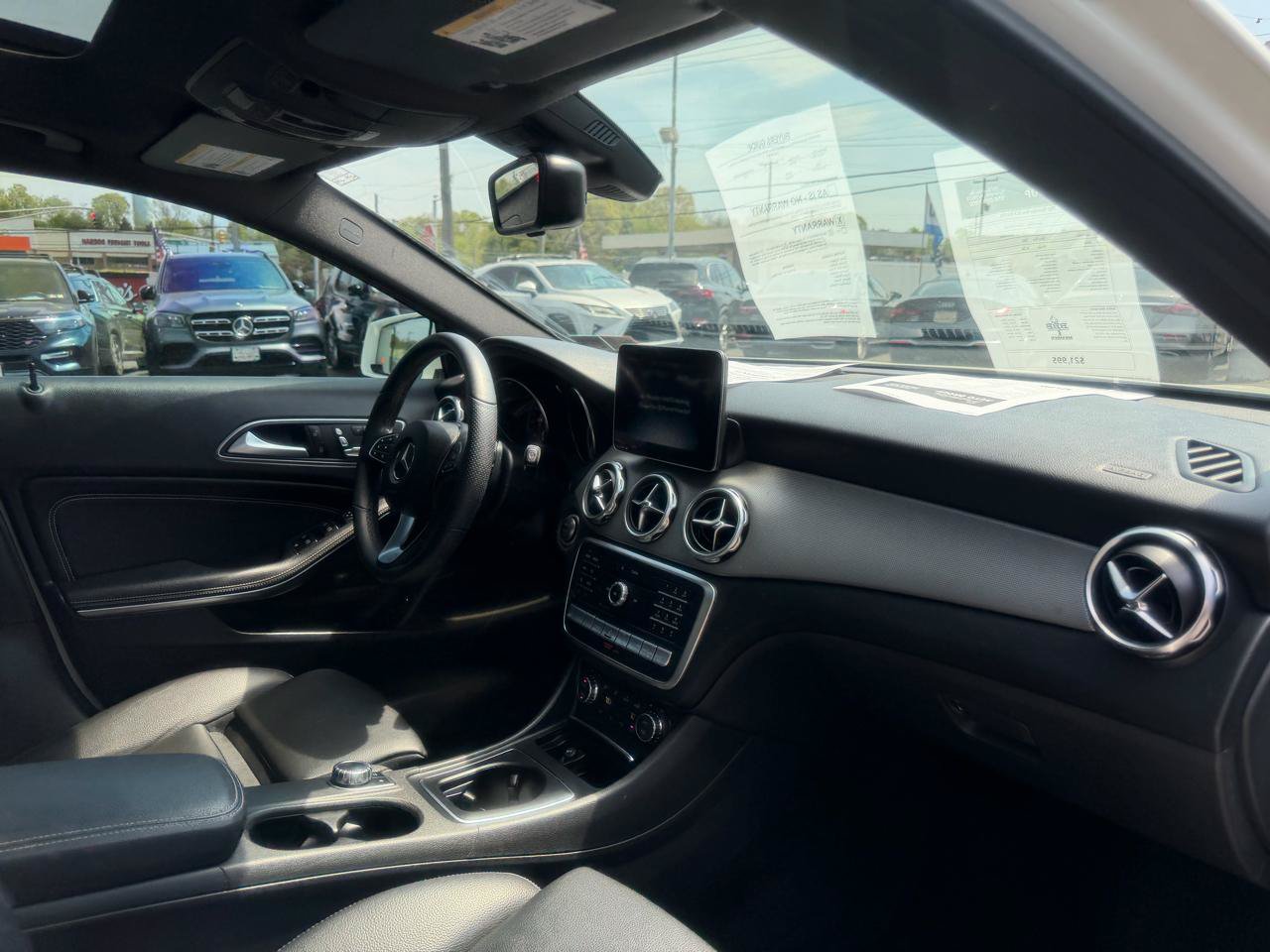 Used 2020 Mercedes-Benz GLA 250 4MATIC image 19
