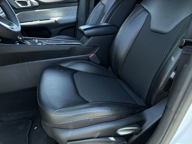 Used 2024 Jeep Compass Latitude image 22