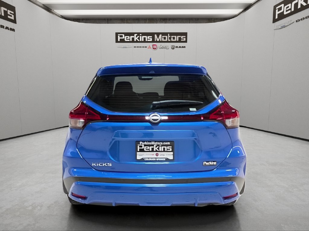 Used 2022 Nissan Kicks S w/ Interior Electronics Package FWD image 4