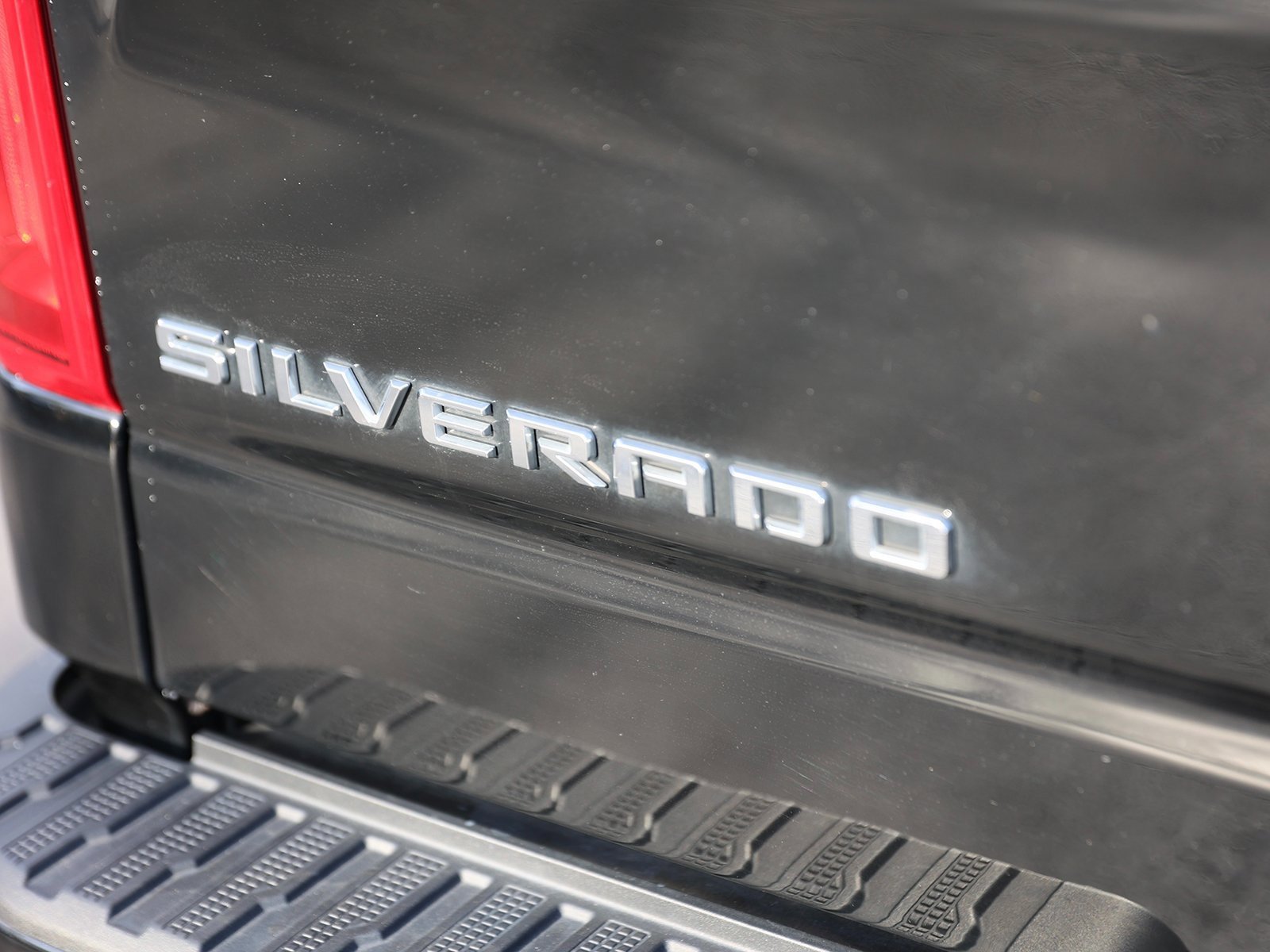 Used 2023 Chevrolet Silverado 1500 RST image 12
