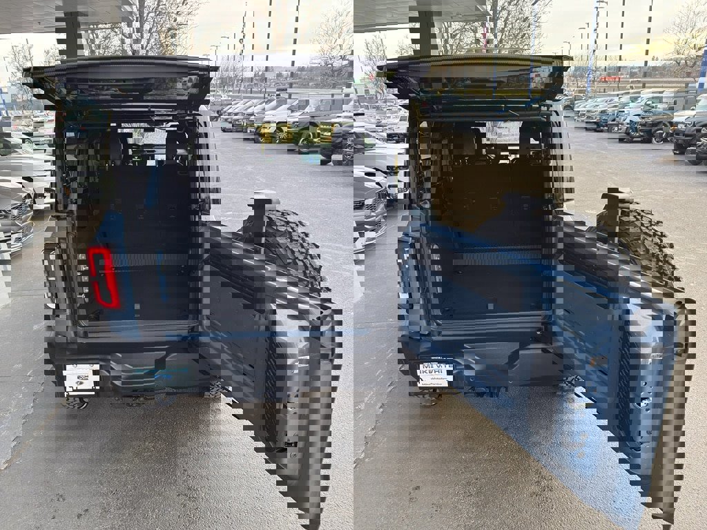 New 2025 Ford Bronco Outer Banks w/ Black Appearance Package image 6