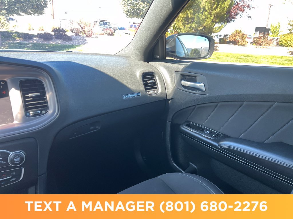 Used 2023 Dodge Charger R/T w/ Blacktop Package RWD image 27