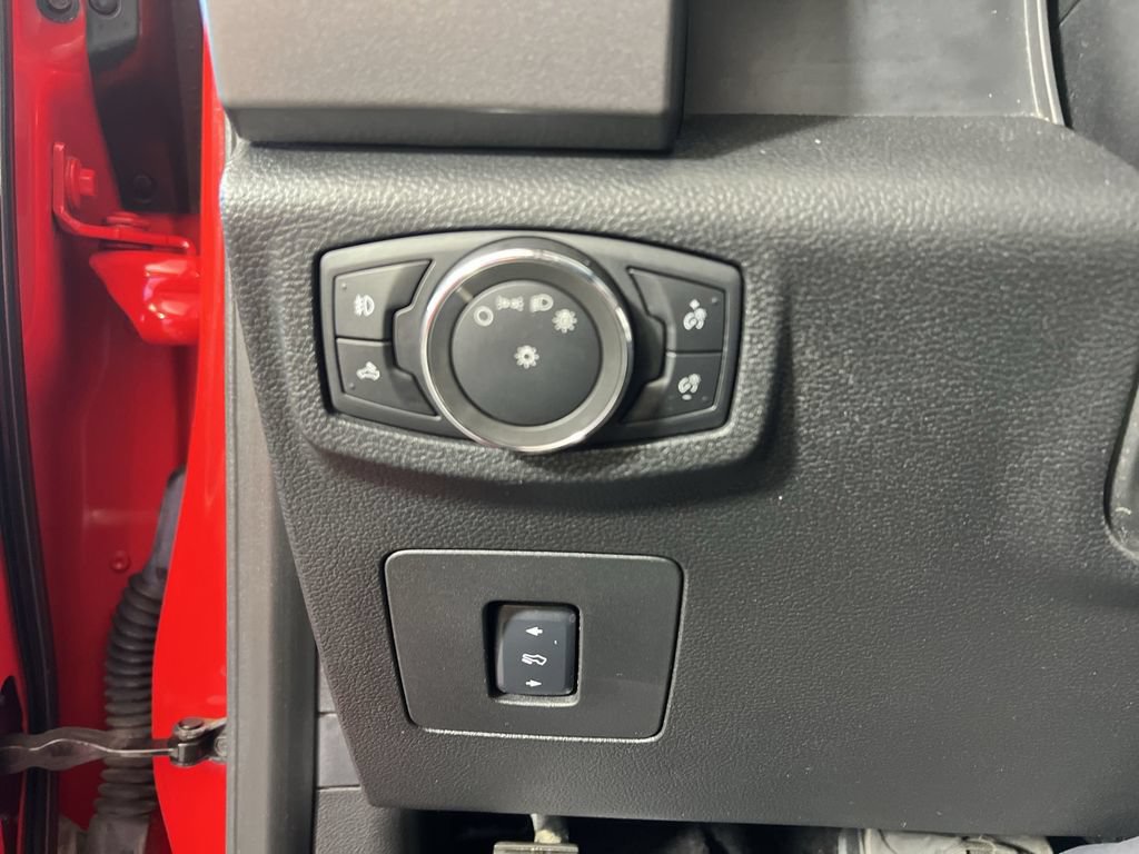 Used 2017 Ford F150 XLT w/ Equipment Group 302A Luxury AWD/4WD image 17