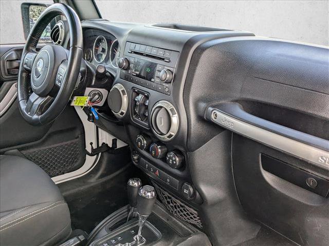 Used 2018 Jeep Wrangler Unlimited Sahara image 19
