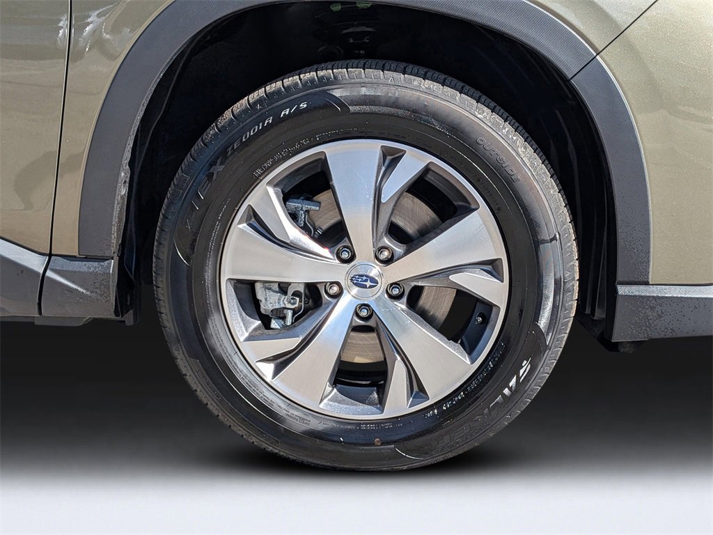 Certified 2024 Subaru Ascent Premium w/ Convenience Package image 11