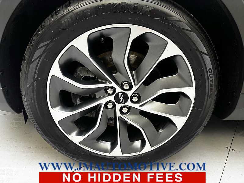 Used 2022 Lincoln Nautilus Reserve AWD/4WD image 12