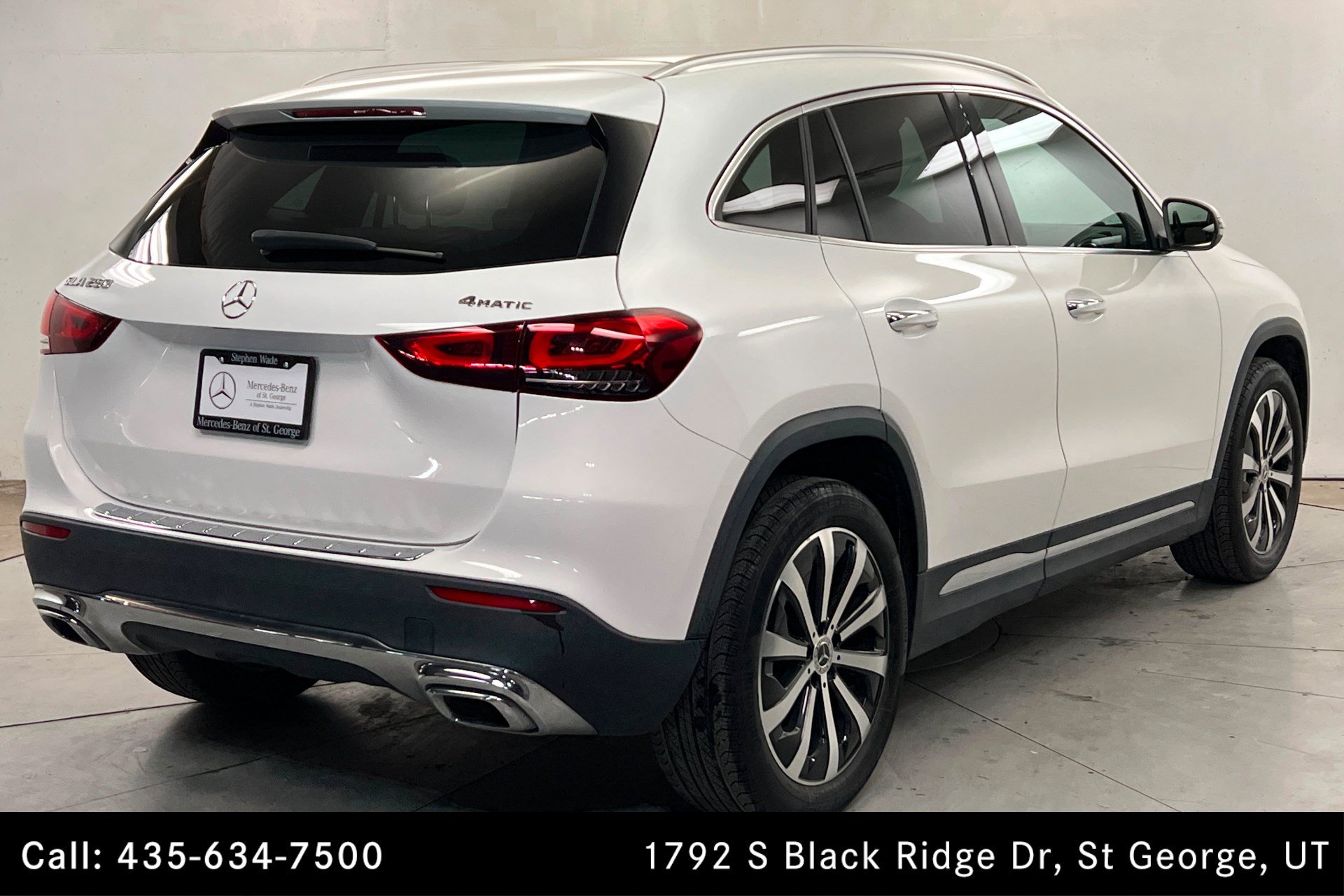 Certified 2022 Mercedes-Benz GLA 250 4MATIC w/ Premium Package Lite image 5