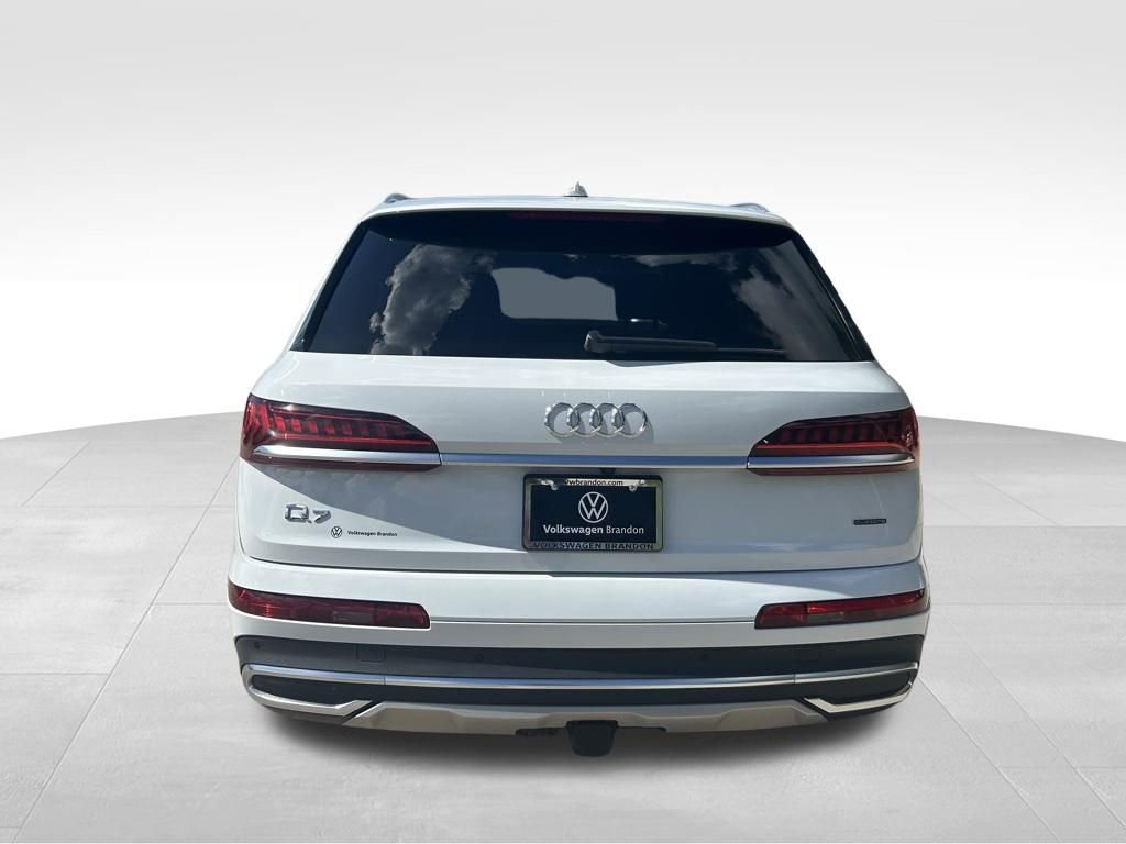 Used 2023 Audi Q7 3.0T Premium Plus w/ Premium Plus Package AWD/4WD image 4