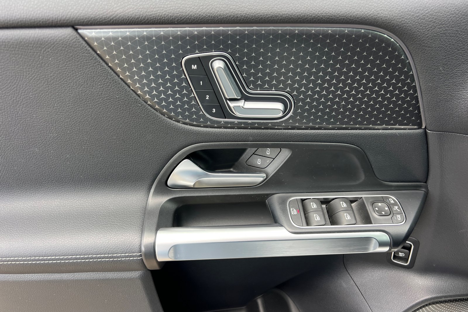Certified 2024 Mercedes-Benz EQB 250+ image 15