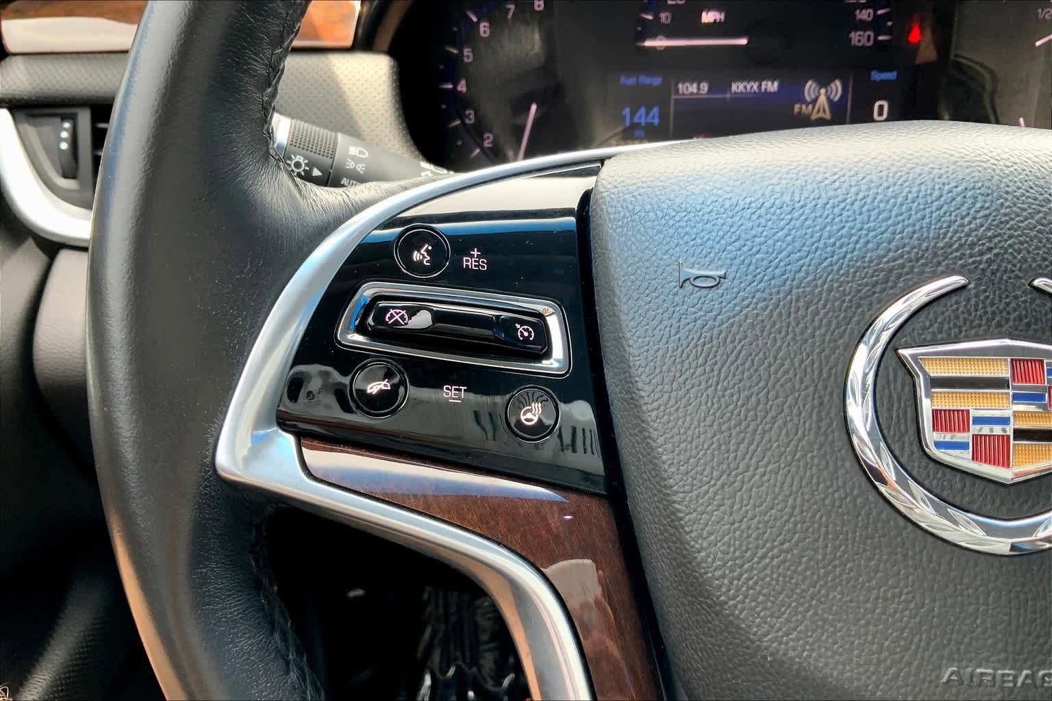 Used 2013 Cadillac XTS Luxury FWD image 24