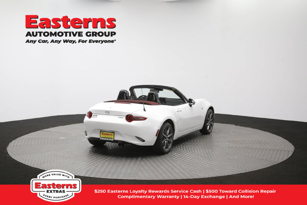 Used 2018 MAZDA MX-5 Miata Grand Touring RWD image 39