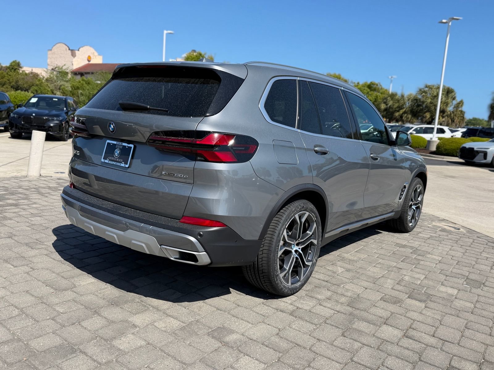 Certified 2024 BMW X5 xDrive50e w/ Premium Package image 9