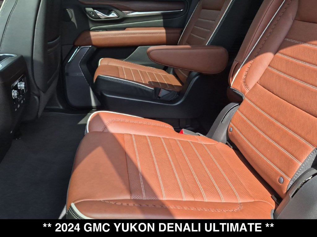 Used 2024 GMC Yukon Denali Ultimate AWD/4WD image 3