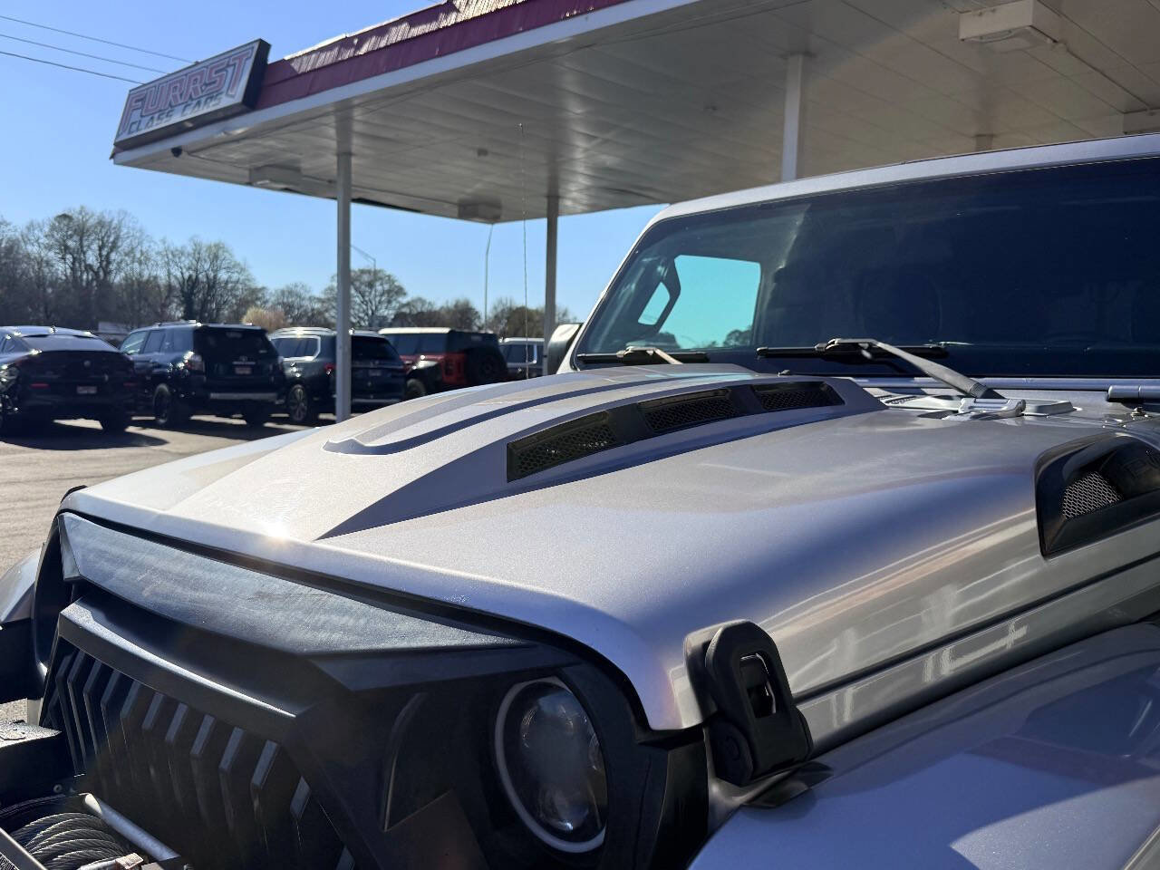 Used 2019 Jeep Wrangler Unlimited Sahara image 18