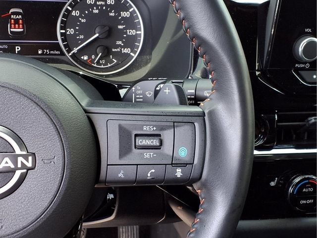 Used 2025 Nissan Pathfinder Rock Creek AWD/4WD image 13