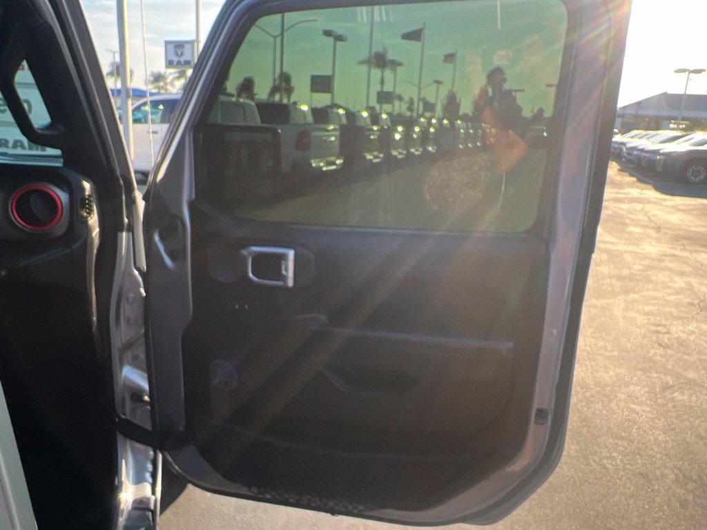 Used 2020 Jeep Wrangler Unlimited Sport S AWD/4WD image 35