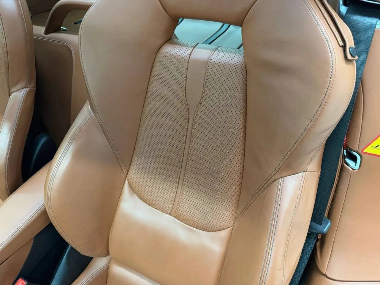 Used 2017 McLaren 570S RWD image 16