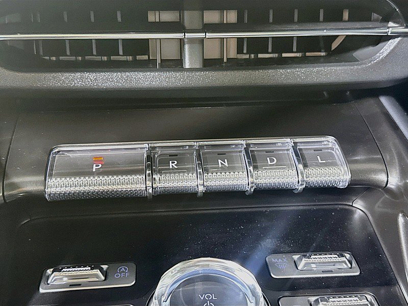 New 2026 Lincoln Nautilus Reserve AWD/4WD image 19