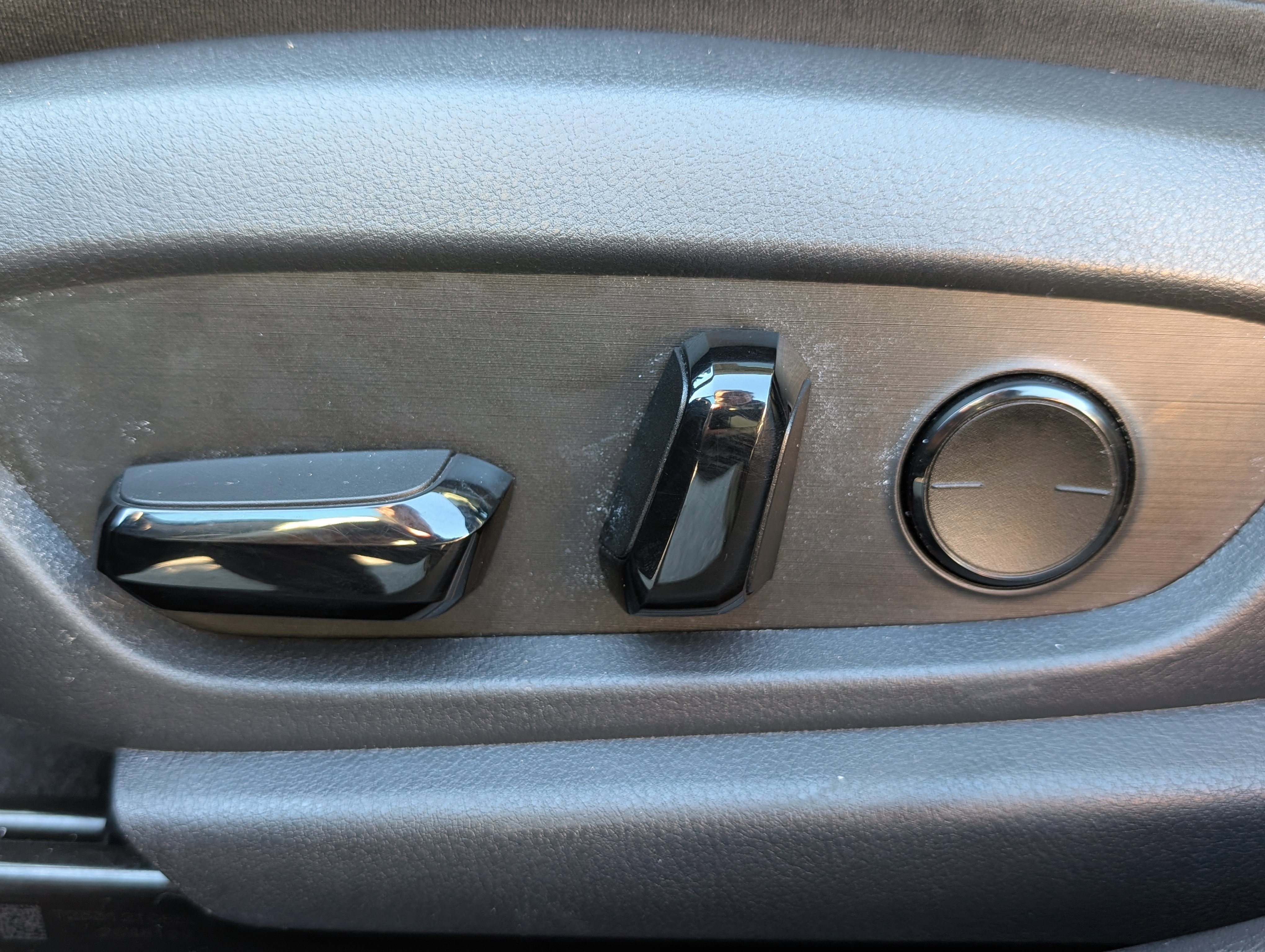 Certified 2024 Lexus ES 350 w/ Premium Package image 23