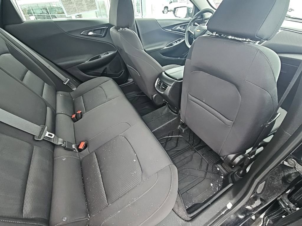 Used 2019 Chevrolet Malibu LT image 18