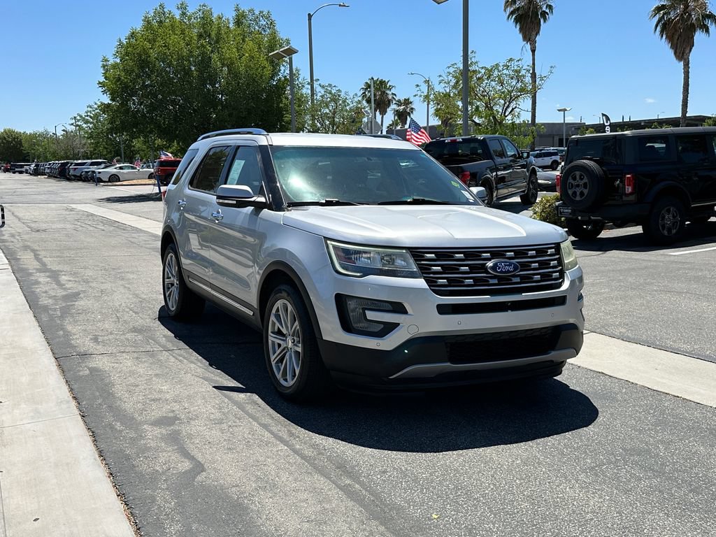 Used 2017 Ford Explorer Limited AWD/4WD image 10